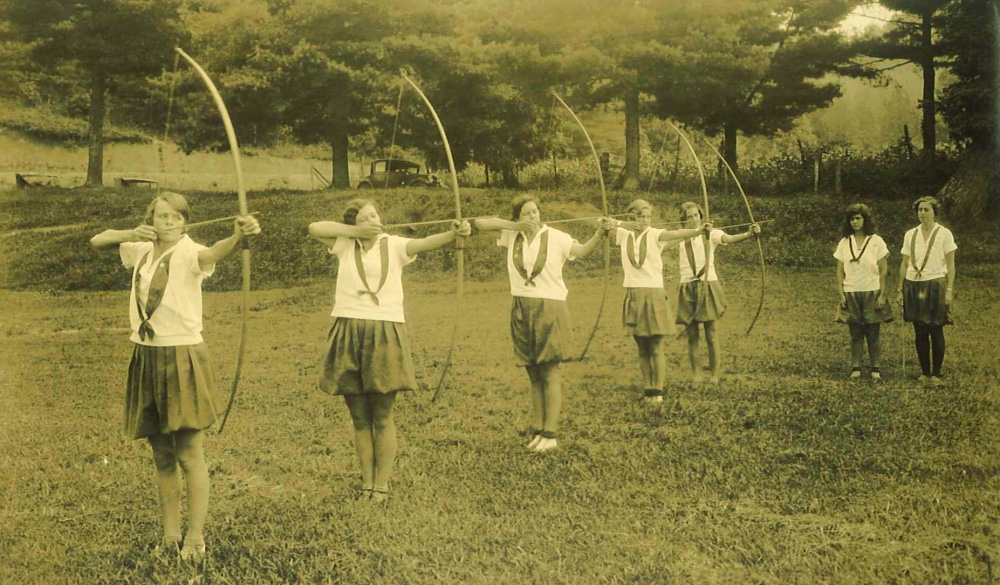 Camp vintage archery shooting